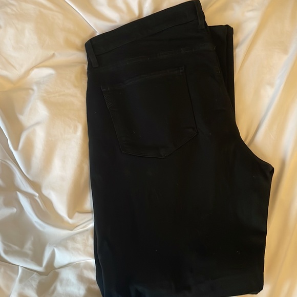 PAIGE Federal - Black Shadow Jeans - Picture 14 of 14